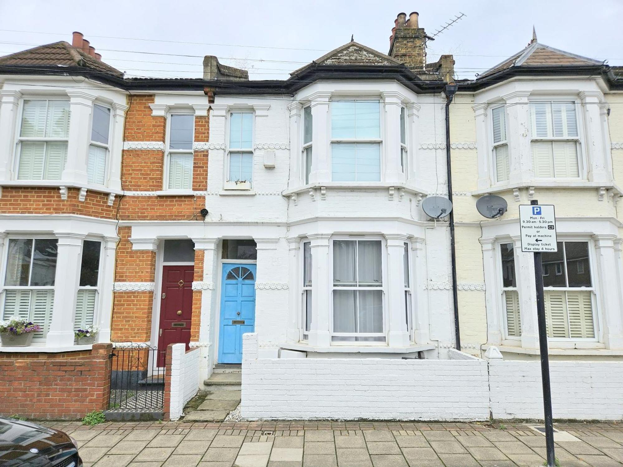 Two Bedroom Flat With Private Patio In Battersea Лондон Экстерьер фото